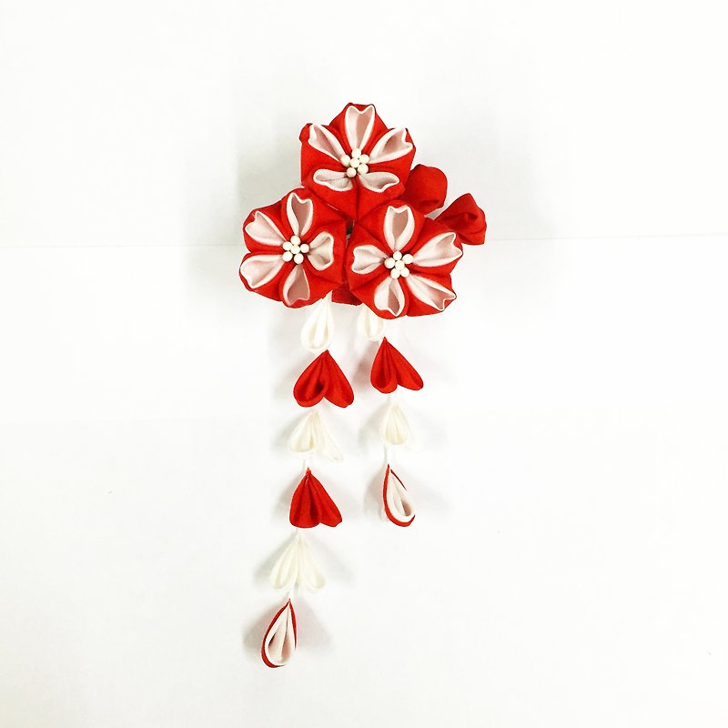 [If] Yan Sang Hua three cherry. Ma mi-zu Japanese-style fretwork hair accessories fabric flower wind flower hairpin - เครื่องประดับผม - ผ้าไหม หลากหลายสี