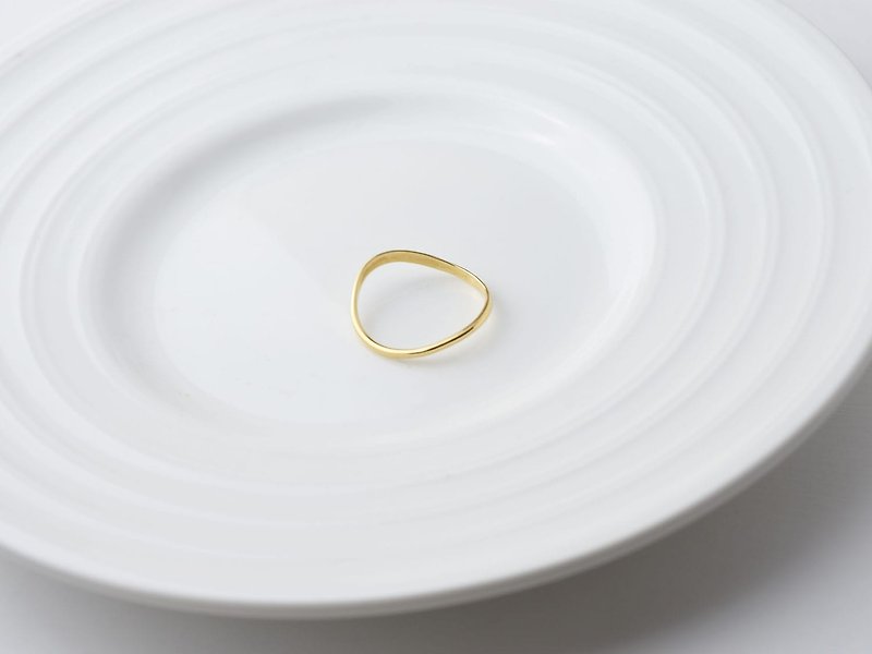 Happiness curve (k gold plated ring) - C percent handmade jewelry - แหวนทั่วไป - ทองแดงทองเหลือง สีทอง