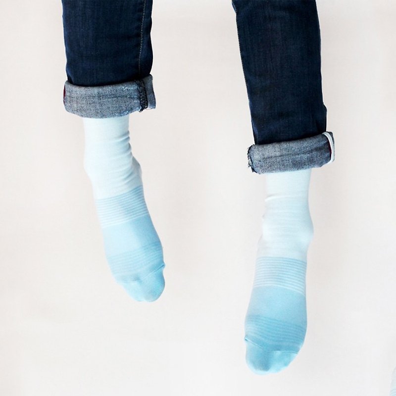 GREEN BLISS organic cotton socks - [joint series] PASTEL Gradation Blue progressive blue stockings (male / female) - ถุงเท้า - ผ้าฝ้าย/ผ้าลินิน สีน้ำเงิน