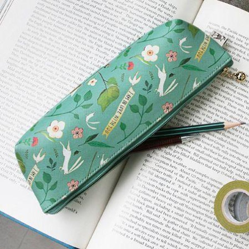 Dessin x Indigo- Wind in the Willows leather pencil case - mint green, IDG02114 - กล่องดินสอ/ถุงดินสอ - หนังแท้ สีเขียว