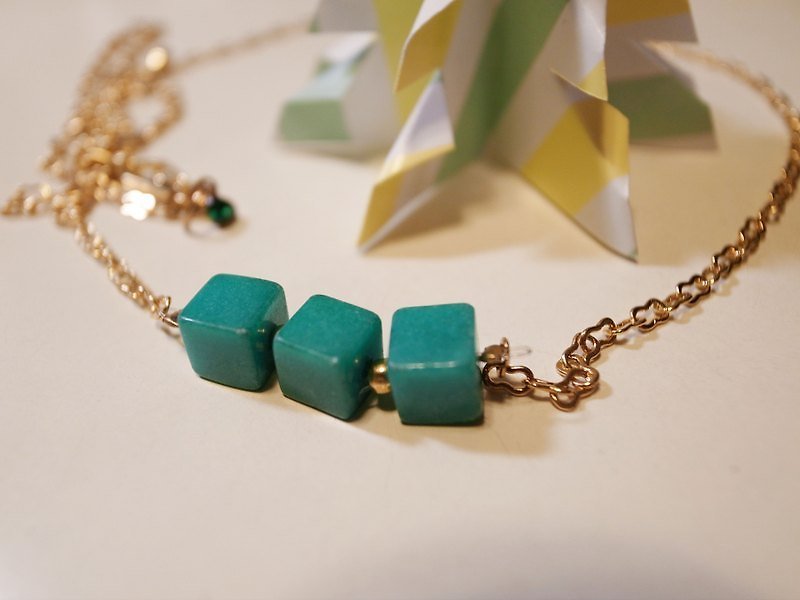 Faint Lake Light Cube Necklace - Necklaces - Gemstone Green