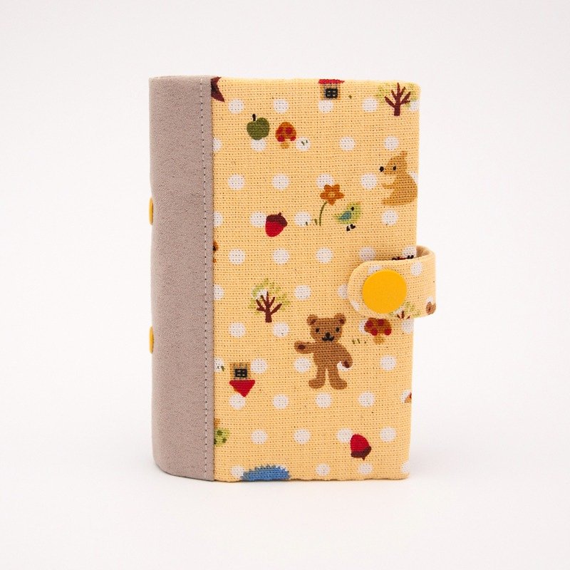 【馡作布可】A Book 卡片套/卡片夾-動物森林 - 證件套/卡套 - 其他材質 黃色