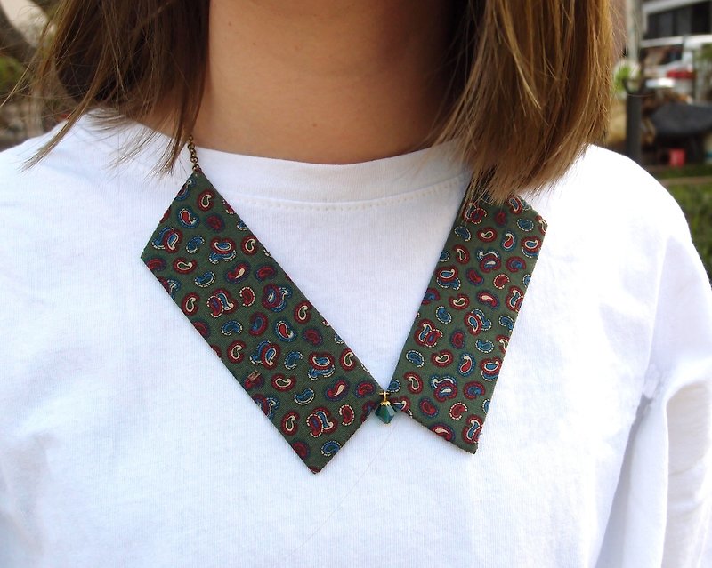 Collar Necklace| Vintage Paisley| Green - Necklaces - Other Materials Green