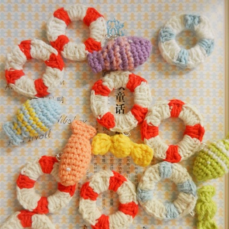 Small original design life buoy met clown fish, candy crocheted brooch - Brooches - Other Materials Red