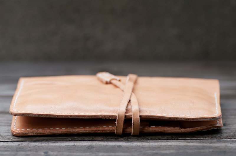 Natural Vegetable Tanned Leather Vintage Washed Passport Cover / Handmade - ID & Badge Holders - Genuine Leather Brown