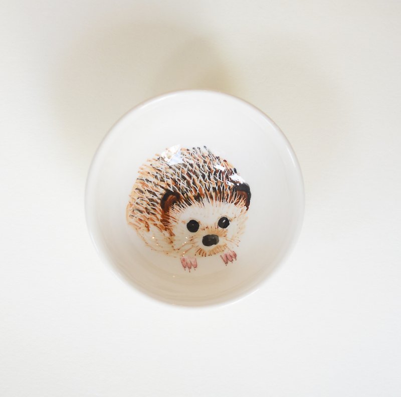 Hand-painted small tea cup-little hedgehog - Teapots & Teacups - Porcelain Brown