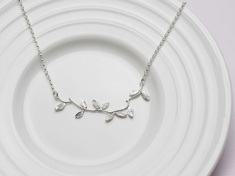 小樹枝 | 純銀項鍊 鎖骨鍊 細鍊 手工銀飾 情人節