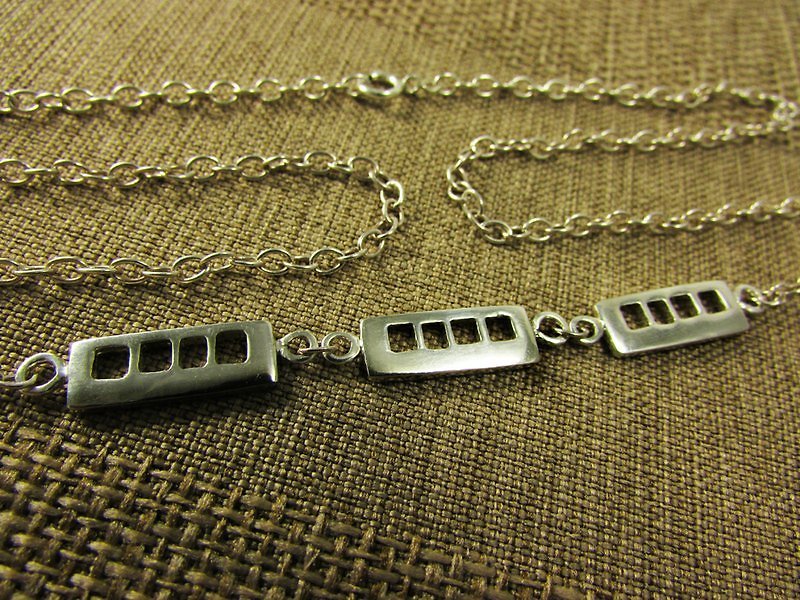 mittag [NL349] trains train column designer handmade silver necklaces - with brand wood jewelry box silver polishing cloth ... over taking free transport - สร้อยคอ - โลหะ สีนำ้ตาล