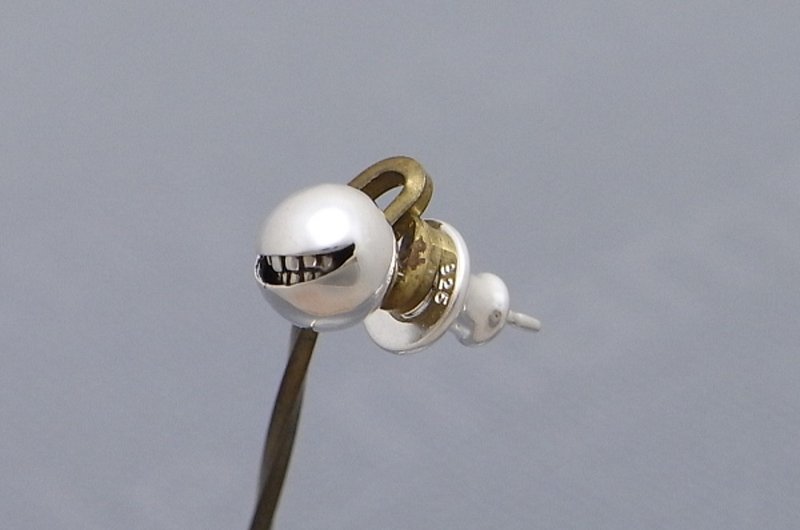 smile ball nano Pierce_2 (s_m-O.04N) 微笑 銀 耳釘 穿孔耳环 sterling silver stud earring - 耳環/耳夾/耳骨夾 - 純銀 銀色
