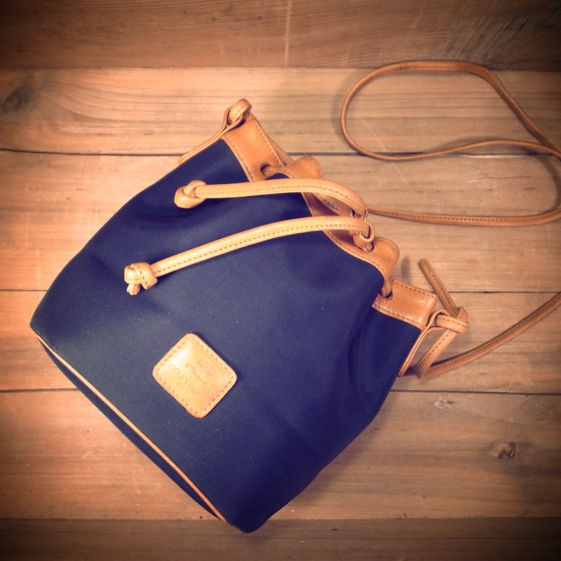 [Bones] Courreges dark blue canvas dorsal x caramel color leather bucket bag genuine antique print bag Vintage - Messenger Bags & Sling Bags - Genuine Leather Blue