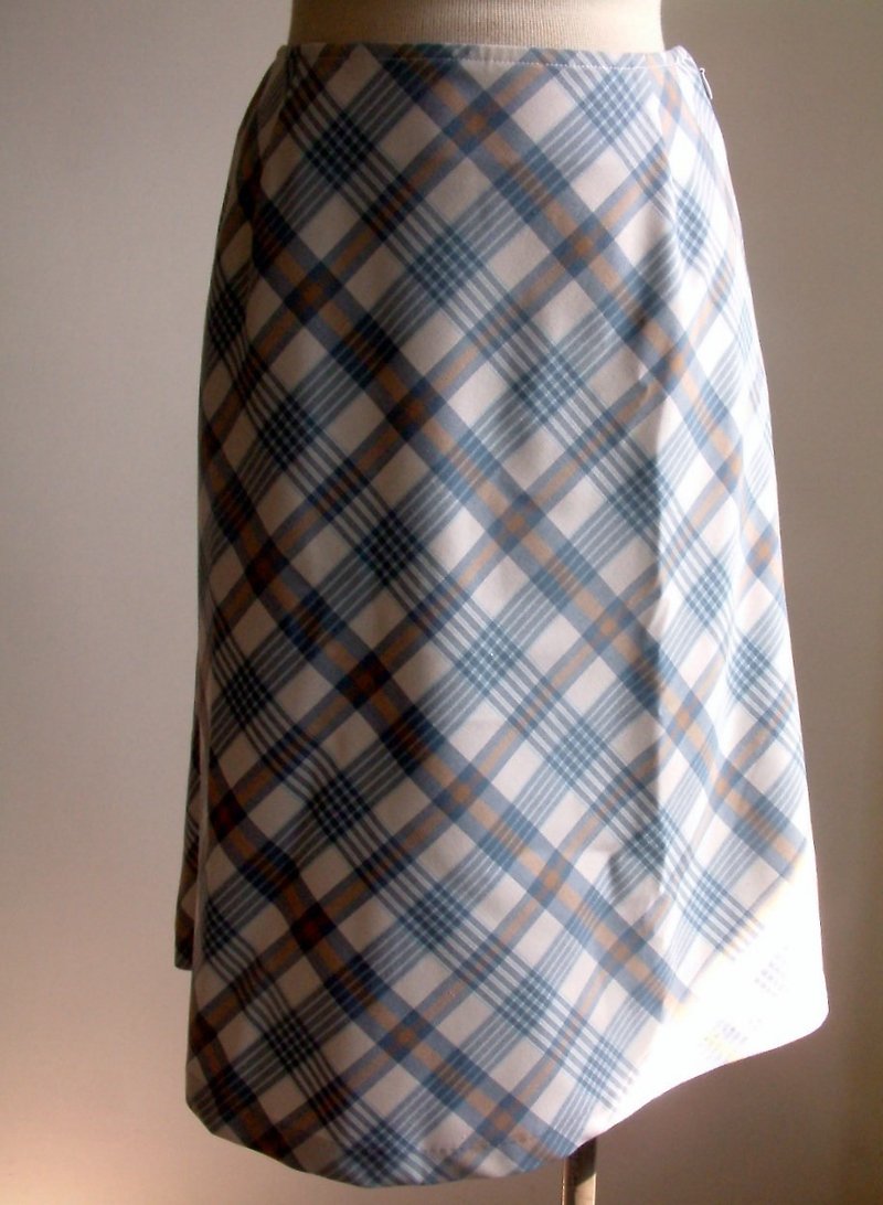 格子紋及膝裙-水藍 - 裙子/長裙 - 其他材質 藍色