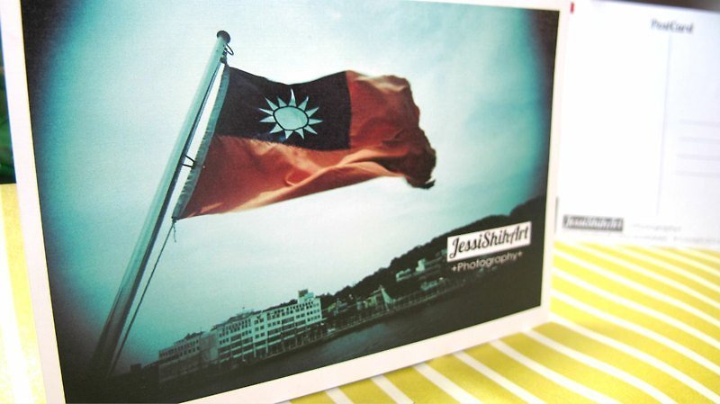 台湾 LOMO フィルム カメラ ポストカード -レッド台湾旗 - カード・はがき - 紙 