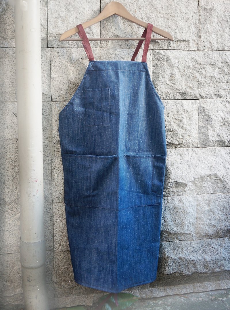Sienna staff work clothes apron - ผ้ากันเปื้อน - วัสดุอื่นๆ สีน้ำเงิน