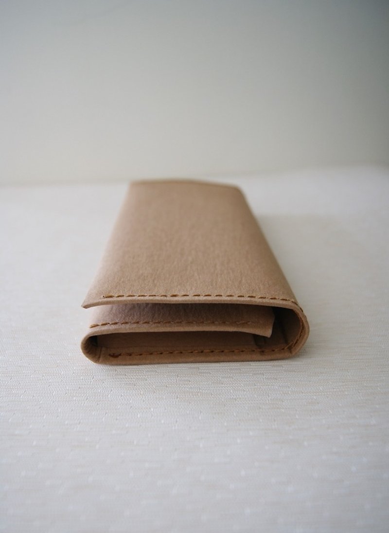 -Washed paper long clip / camel*vegetarian paper leather - กระเป๋าสตางค์ - กระดาษ 