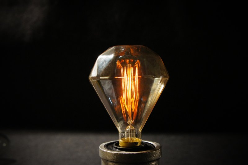 Edison-industry    工業風 愛迪生復古燈泡 限量款 大鑽石 - 燈具/燈飾 - 玻璃 白色
