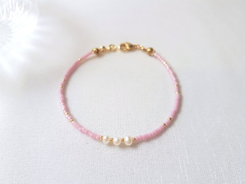 春の花‧真珠光沢のある桜ピンクのビーズのブレスレット - ブレスレット - 真珠 ピンク