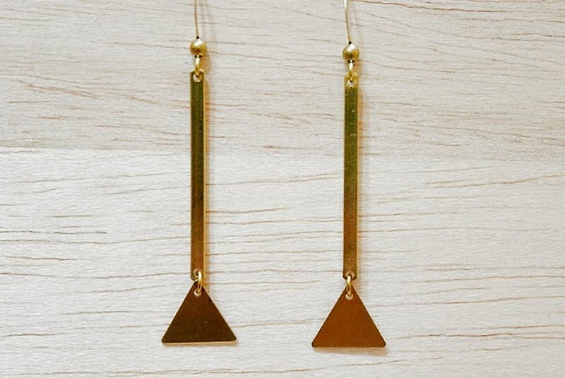 純黃銅<三角曲線>勾式耳環 #歐美風格 #時尚 - 耳環/耳夾 - 銅/黃銅 金色