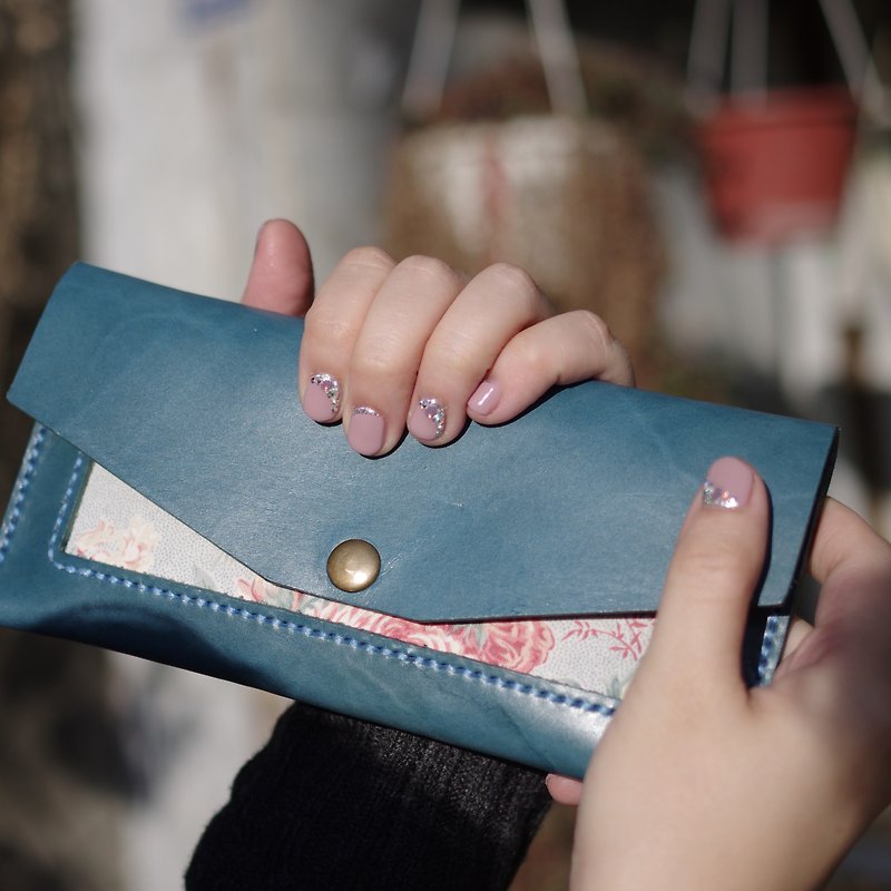 Leather and cloth Concerto No. 3 Maximo Oliveros romantic hand-dyed leather clutch - Clutch Bags - Genuine Leather Blue