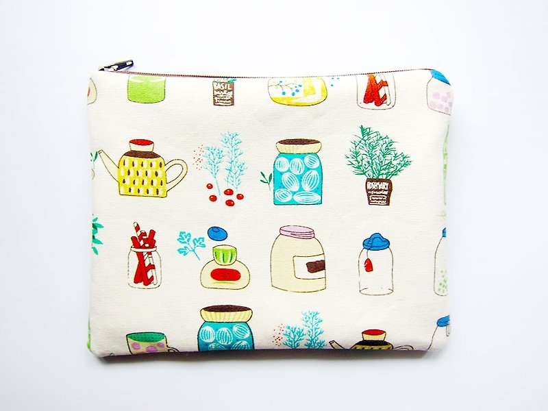 Large zipper bag / pencil case / cosmetic bag garden and kitchen utensils - Toiletry Bags & Pouches - Other Materials Multicolor