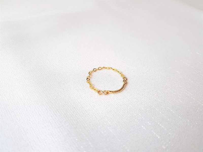 Adam's Rib Chain Ring - แหวนทั่วไป - โลหะ สีทอง