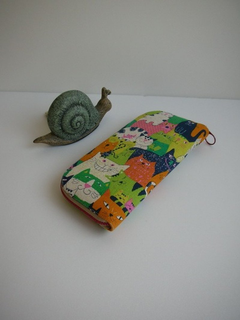 Cat Images cotton - long clip / wallet / purse / gift - กระเป๋าสตางค์ - วัสดุอื่นๆ สีเขียว