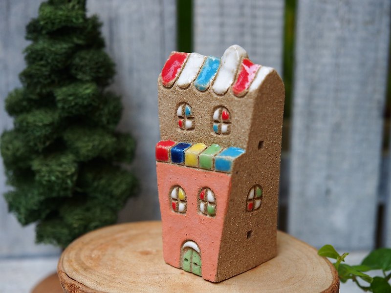 [Rainbow Village Rainbow Village] - super-cute hand-made pottery rainbow cottage / custom orders - Items for Display - Other Materials 