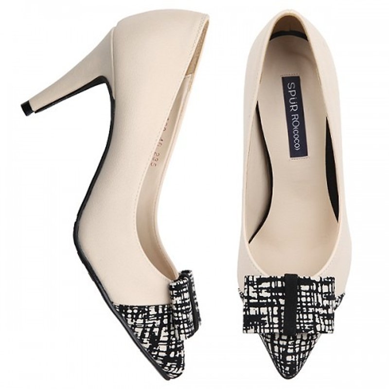 【Korean trend】SPUR Line drawing classy bow heels HS8046 BEIGE - รองเท้าลำลองผู้หญิง - หนังแท้ 