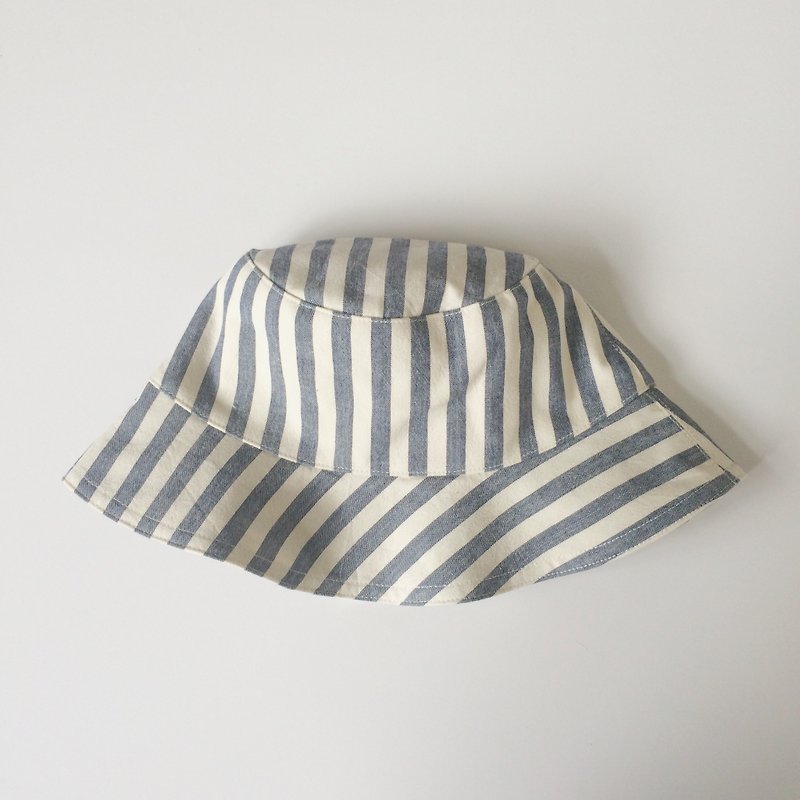 MaryWil Bucket Hat-Stripe - หมวก - วัสดุอื่นๆ สีน้ำเงิน