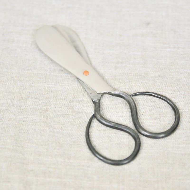 Hand-made stainless steel scissors cut _ _ fat mouth fair trade - Items for Display - Other Metals Black