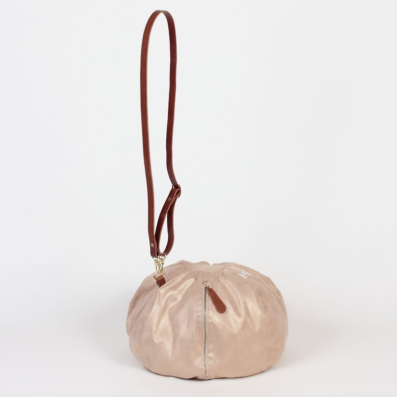 小立體球軟布兩用包 原創設計真皮背帶造型包 - 限量品 - 手拿包 - 其他材質 金色