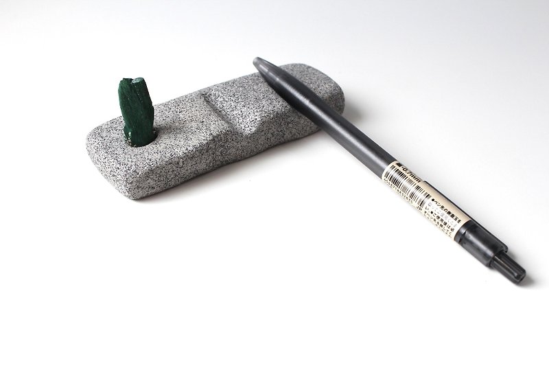 Stone planted SHIZAI ▲ velvet style malachite ore carriage ▲ - กล่องใส่ปากกา - วัสดุอื่นๆ สีเขียว