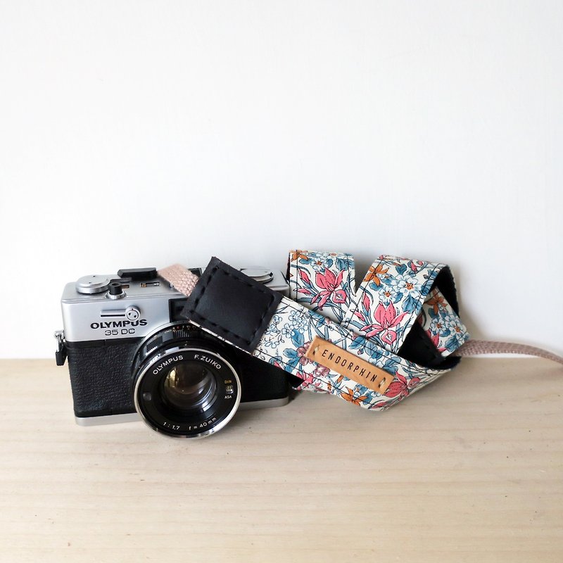 ENDORPHIN handmade camera strap (garden collection -summer breeze) - ID & Badge Holders - Other Materials Blue