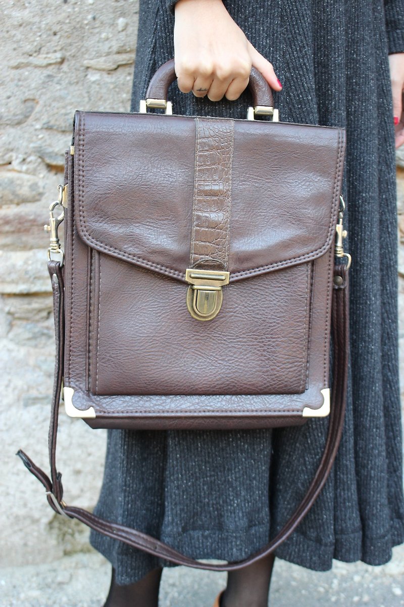 F1827 (Vintage) brown exquisite pattern inside the shoulder strap back pocket - Messenger Bags & Sling Bags - Other Materials Brown