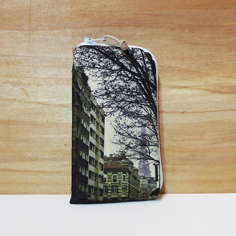 【Travel well】Mobile phone case (small)◆◇◆Paris street view◆◇◆ - Phone Cases - Other Materials Brown