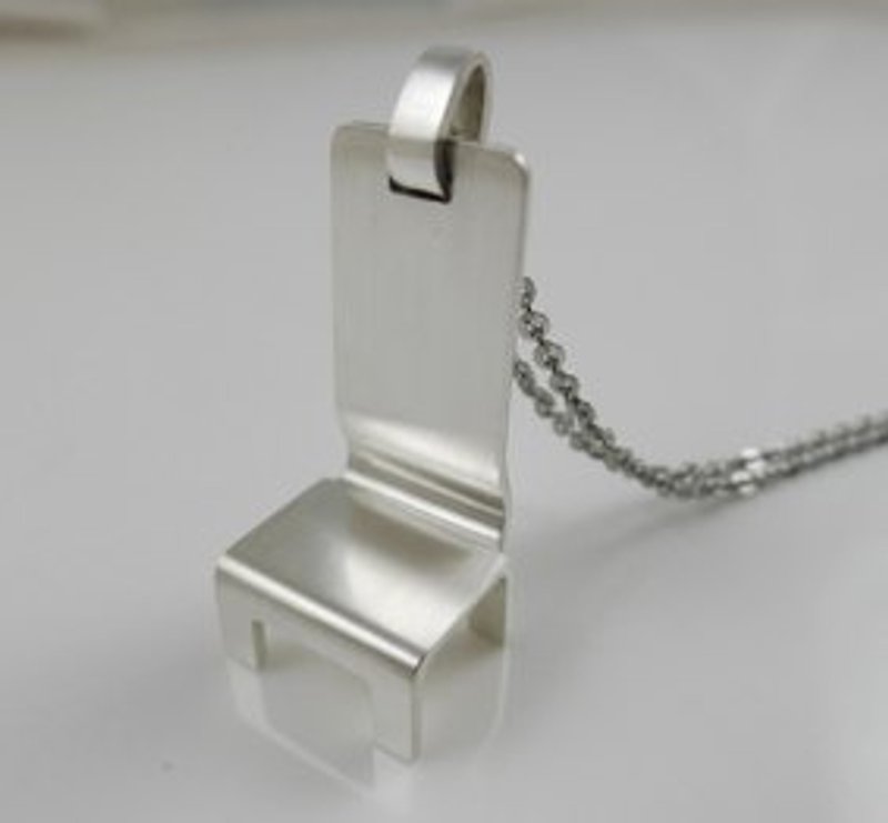 Chair necklace - Necklaces - Other Metals White