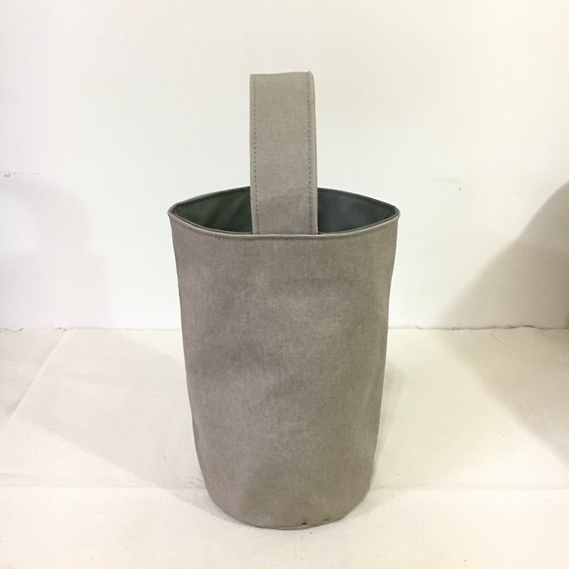 Light bucket bag, gray-brown, inner khaki - กระเป๋าถือ - ผ้าฝ้าย/ผ้าลินิน สีกากี