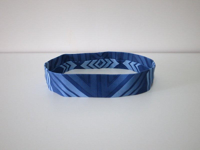 Retro geometric blue elastic hair band - เครื่องประดับผม - วัสดุอื่นๆ สีน้ำเงิน