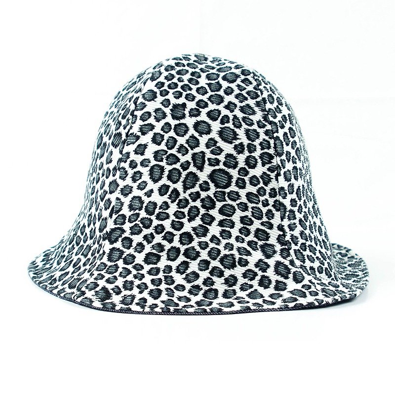 Calf Calf Village village men visor cap hat hand sided black and white leopard Leopard denim controlled travel date {} H-108] - Hats & Caps - Other Materials Black