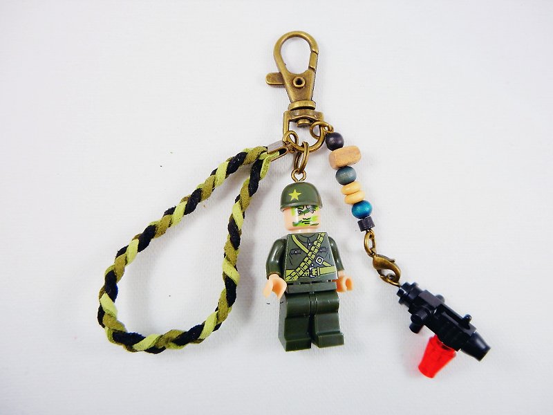 神リーディング手作り -  [特に]軍砲兵テクスチャのおもちゃコレクションの贈り物キーリングペンダントパーソナライズされた男の子 - キーホルダー・キーケース - 金属 グリーン