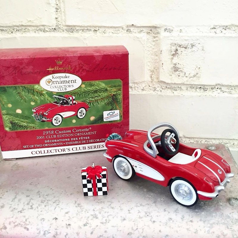 Early American Hallmark metal quality car 1997 edition / Christmas Accessories / Christmas / small toy collection - Items for Display - Other Metals 