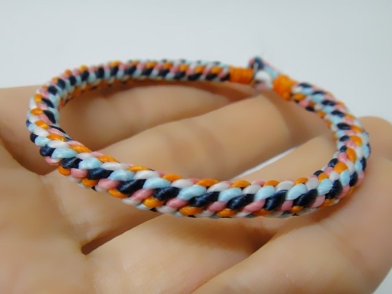 Autumn wax line bracelet silk - สร้อยข้อมือ - วัสดุกันนำ้ หลากหลายสี
