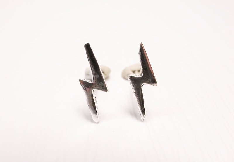 《二毛銀》【純銀小閃電耳環】（編號：37-0011） - 耳環/耳夾 - 其他金屬 