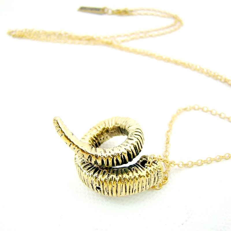 Ram horn pendant in Brass,Rocker jewelry ,Skull jewelry,Biker jewelry - สร้อยคอ - โลหะ 