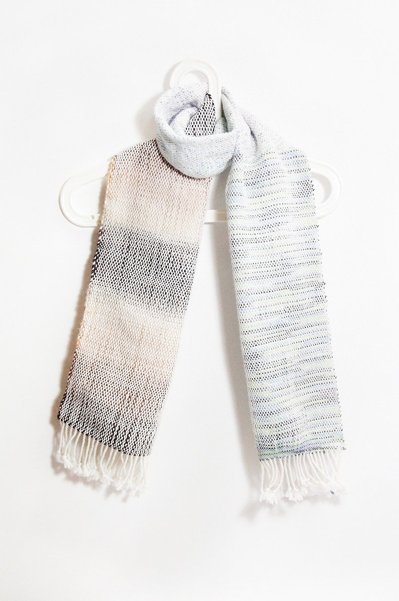 Hand-woven scarves feel Merino - gradient sky - ผ้าพันคอ - วัสดุอื่นๆ สีน้ำเงิน
