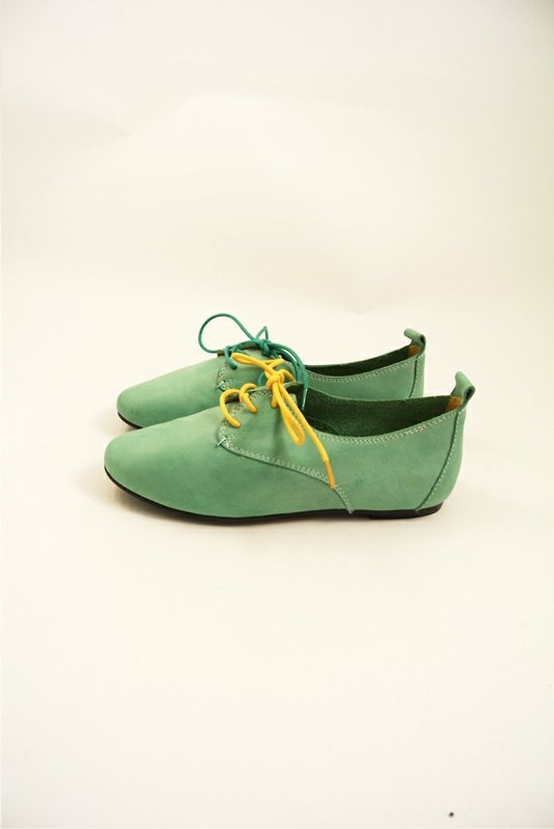帶一顆蘋果到公園野餐．手牽手郊遊牛津(附贈一色鞋帶) - Women's Casual Shoes - Genuine Leather Green