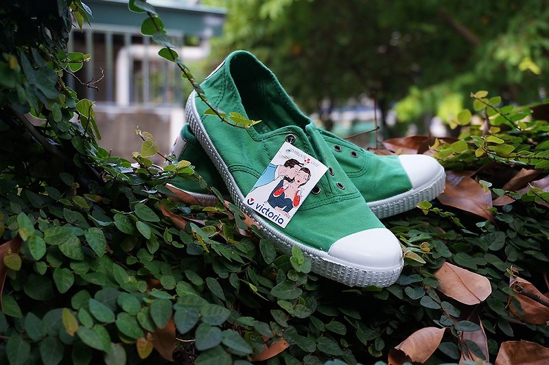 victoria西班牙國民手工鞋-青綠色VERDE - 女休閒鞋/帆布鞋 - 棉．麻 綠色