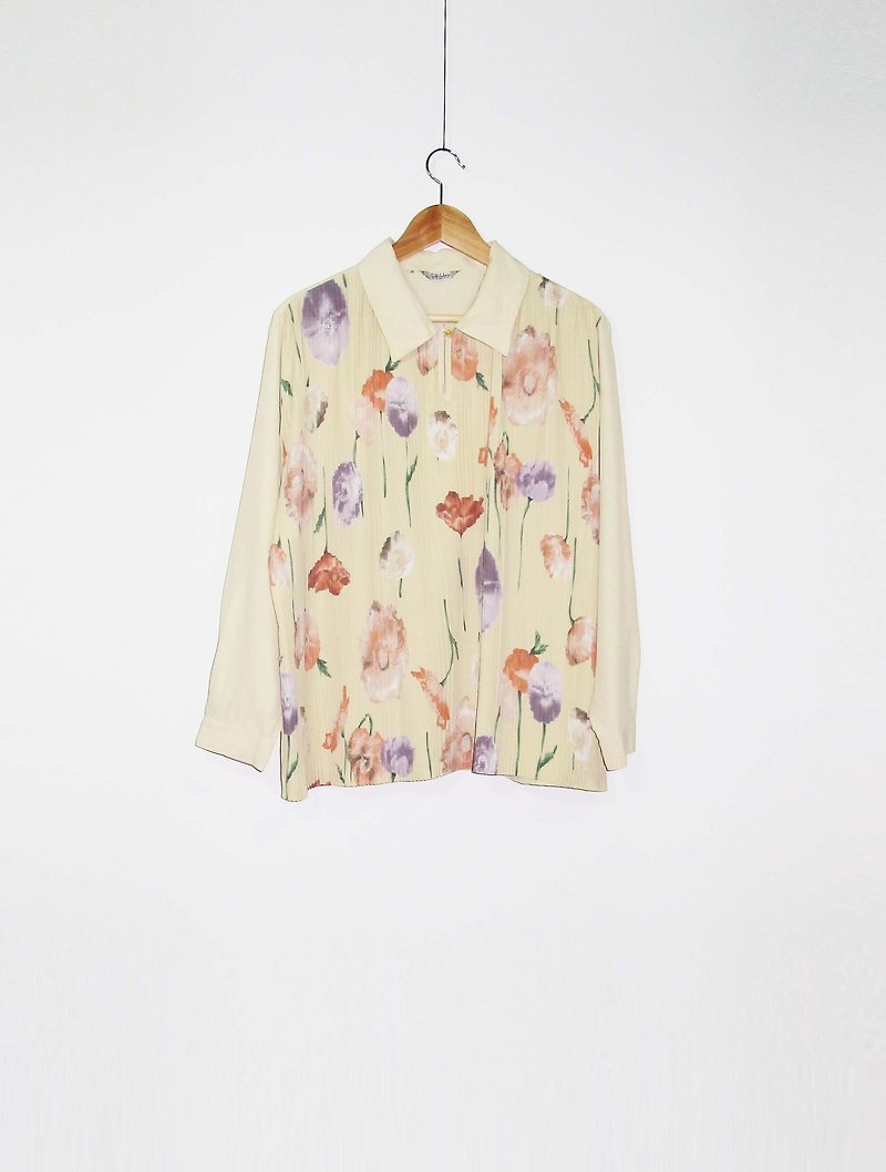 Wahr_ yellow flower pleated shirt - Women's Tops - Other Materials Black