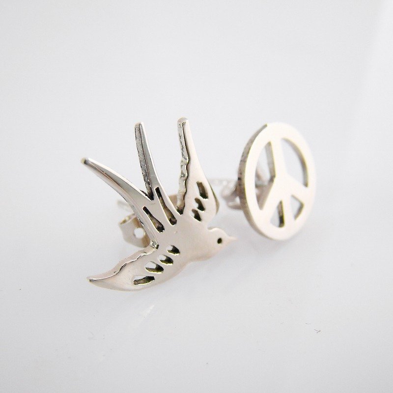 Swallow and Peace sign studs earrings in white bronze handmade by hand sawing - 耳環/耳夾 - 其他金屬 