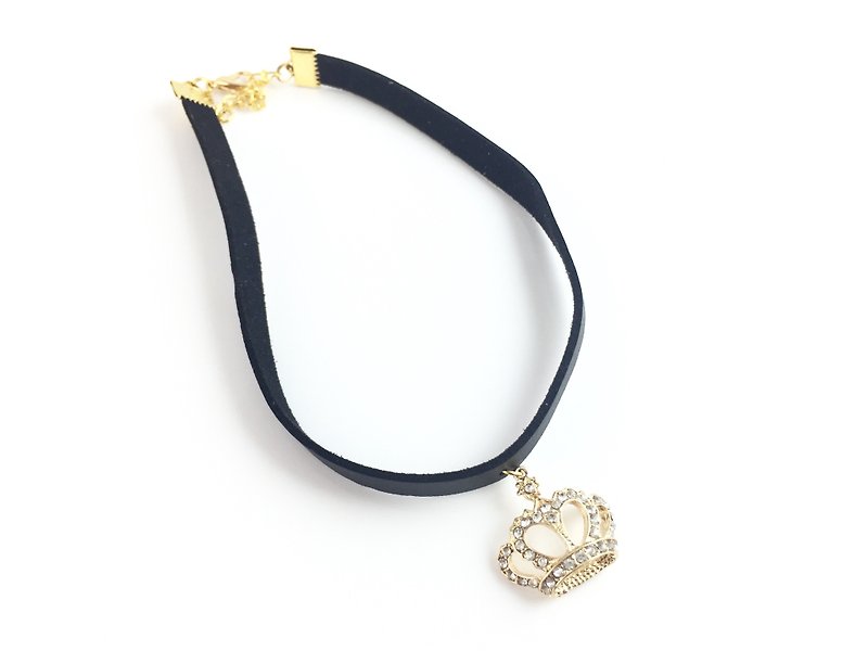 Golden Crown Diamond Necklace - สร้อยคอ - หนังแท้ สีดำ