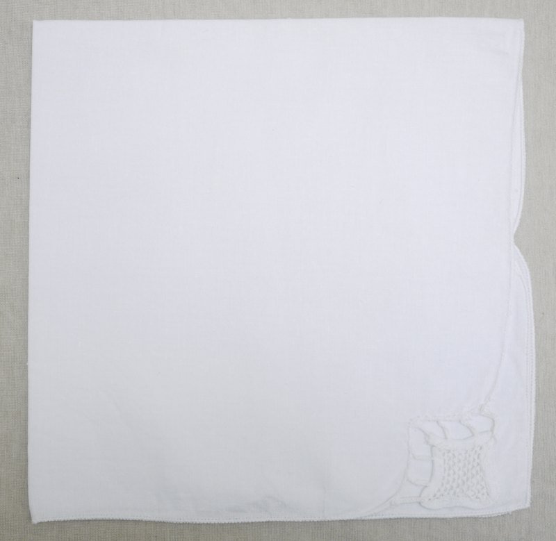 Lireya embroidery lace handkerchief - Other - Other Materials 